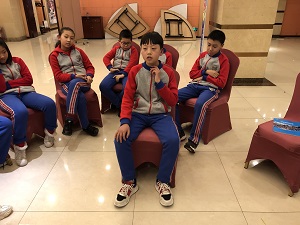 初威奧